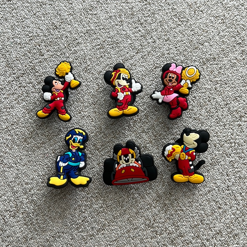 Disney racing Jibbitz